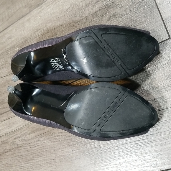 Nine West Women's Heels Size 7M Destynee Jewelled - Picture 7 of 8